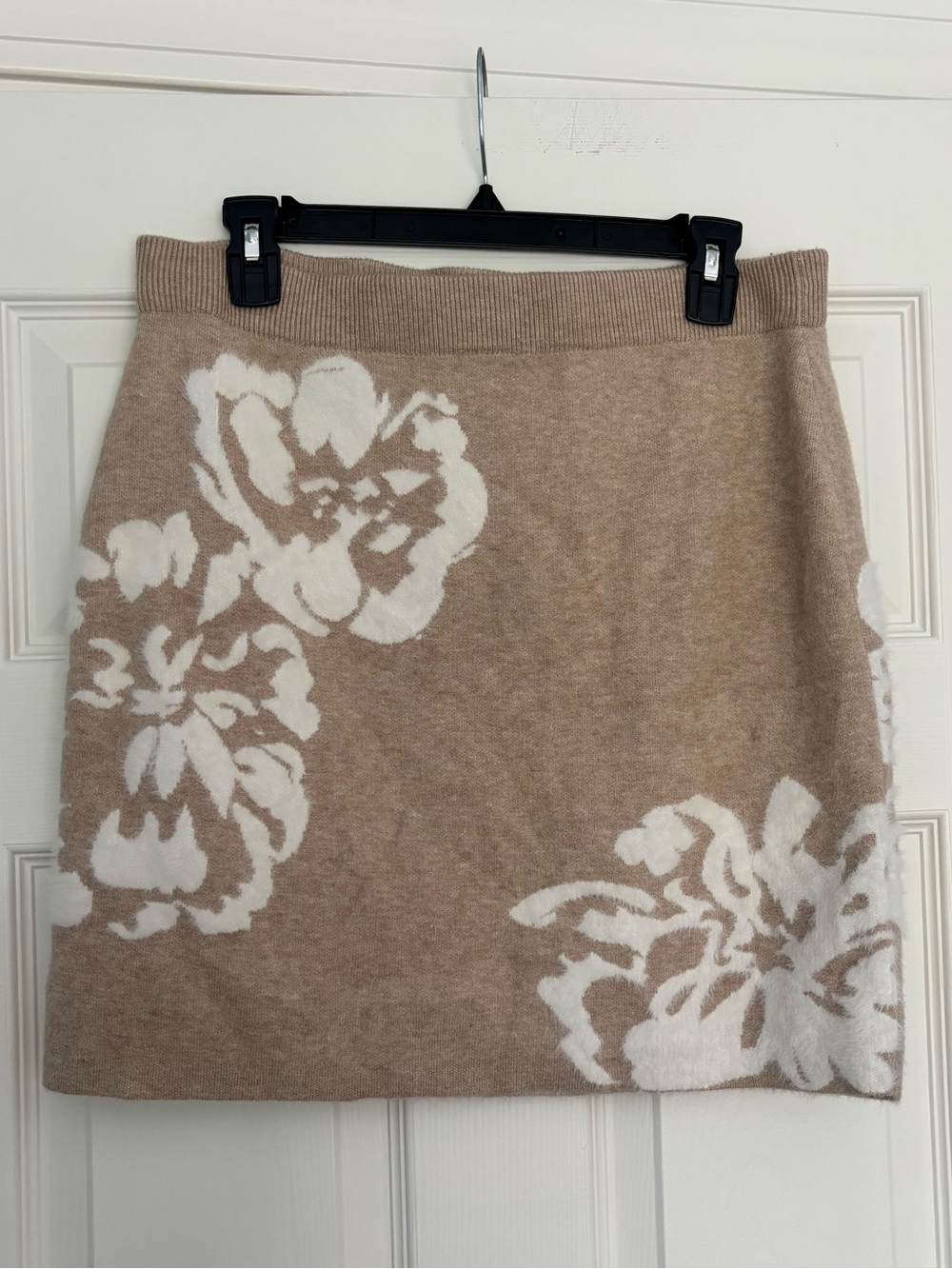Versona Beige Mini Skirt with White Floral Motif
